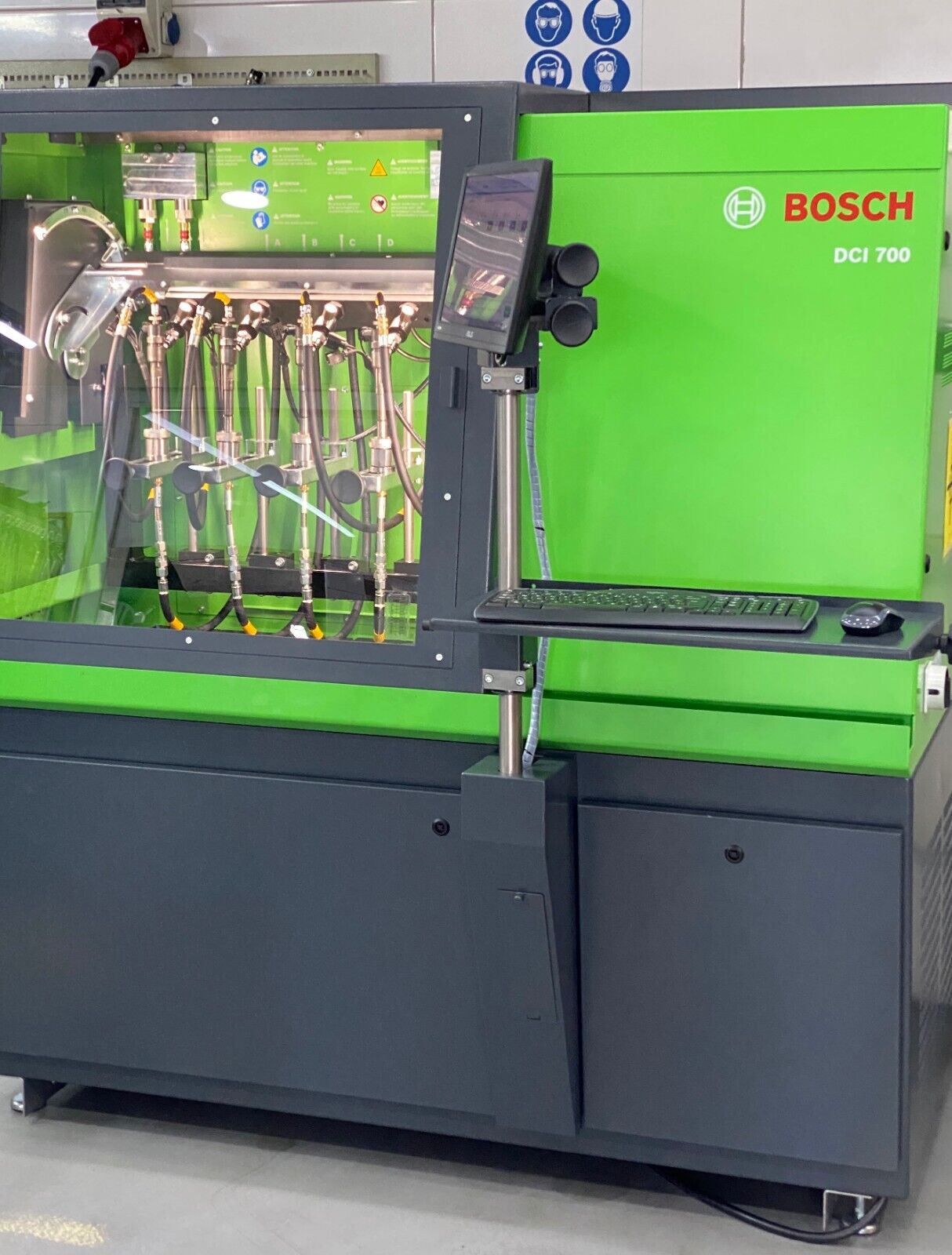 Bosch Fuel Injector for VW T5 Amarok 2,0 TDI Multivan 0445116035 03L130277C